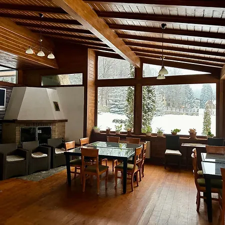 Pensiunea Rasnoava Guest house Predeal