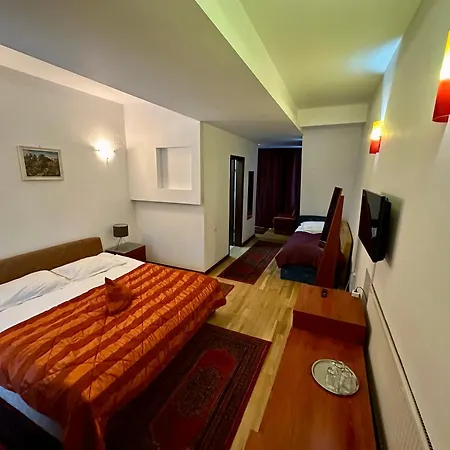Pensiunea Rasnoava Guest house Predeal
